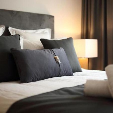 Fivos Luxury Suite Athens Exterior photo